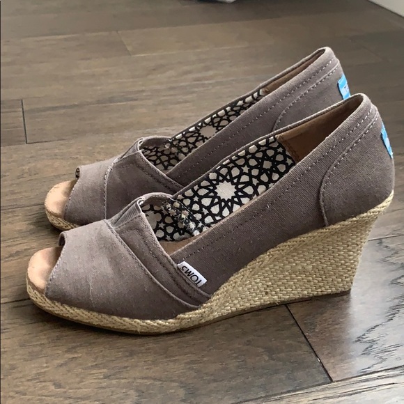 toms classic wedge